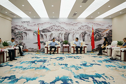 六安市工商聯黨組成員、副主席姚厚東到訪索威爾公司及公司集團總部—聯合企業集團